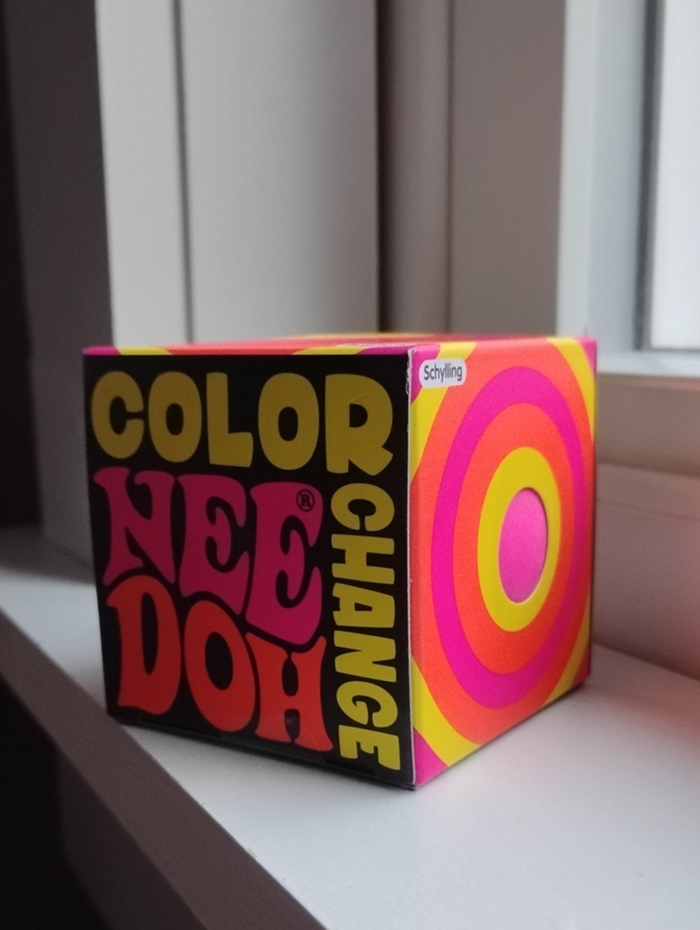 NeeDoh Color Change Squishy Toy, Pink Color Change NeeDoh, Color Changing